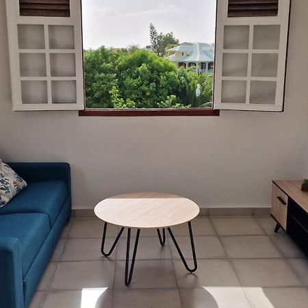 Joli T2 En Bas De Villa Vue Jardin Et Mer Вю-Абитан Екстериор снимка